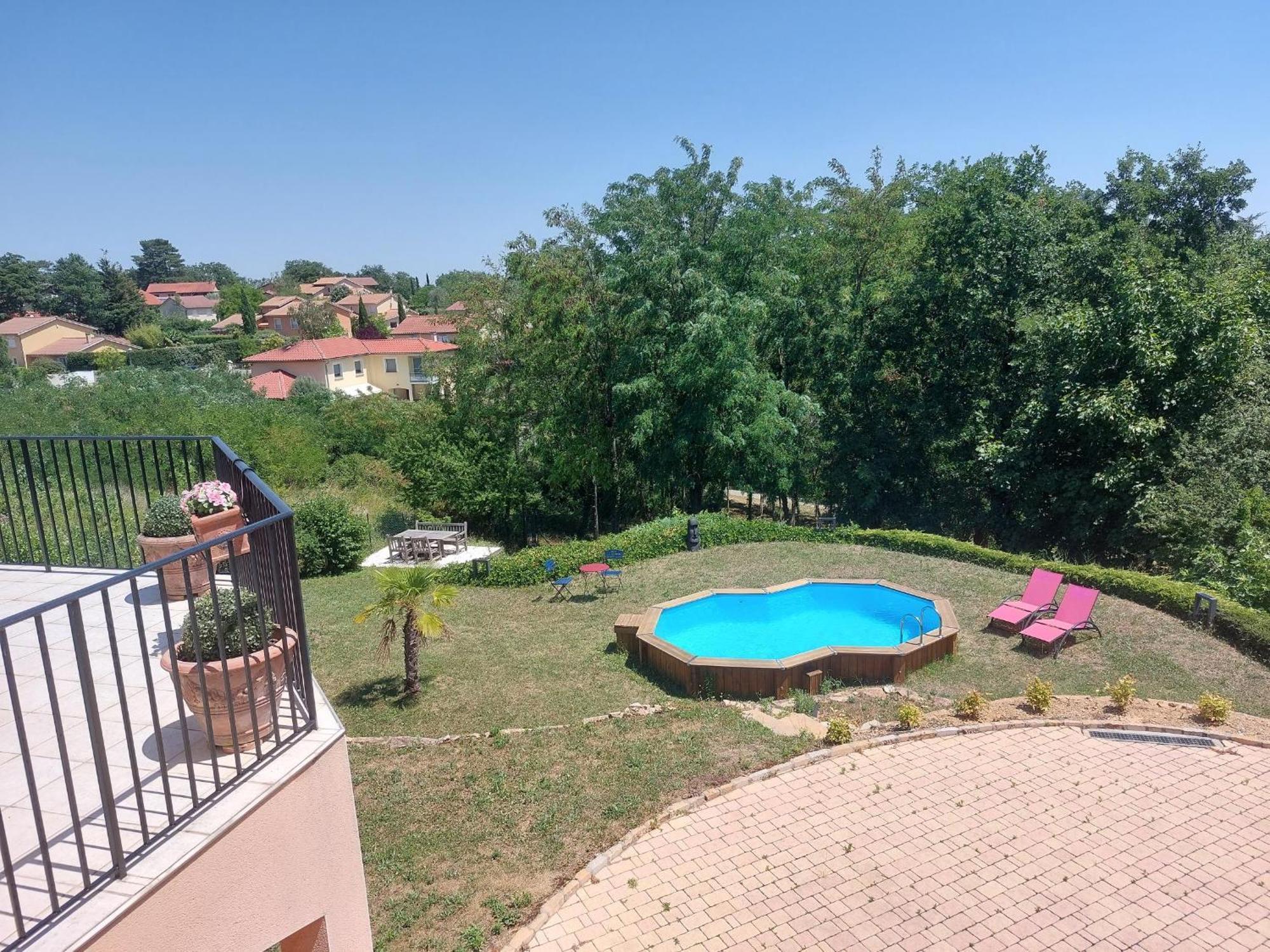 Comme Dans Un Ecrin - T2 De 50 M² Avec Jardin, Terrasse Et Piscine Apartment Vernaison Екстериор снимка