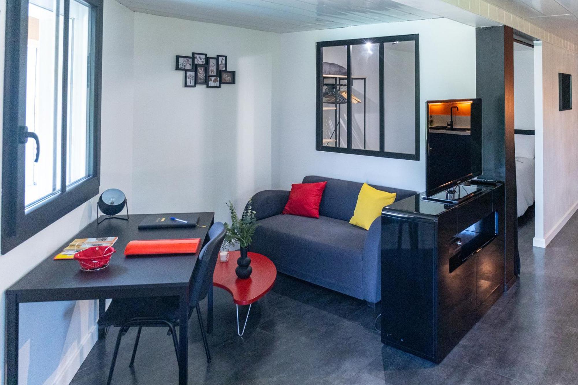 Comme Dans Un Ecrin - T2 De 50 M² Avec Jardin, Terrasse Et Piscine Apartment Vernaison Екстериор снимка